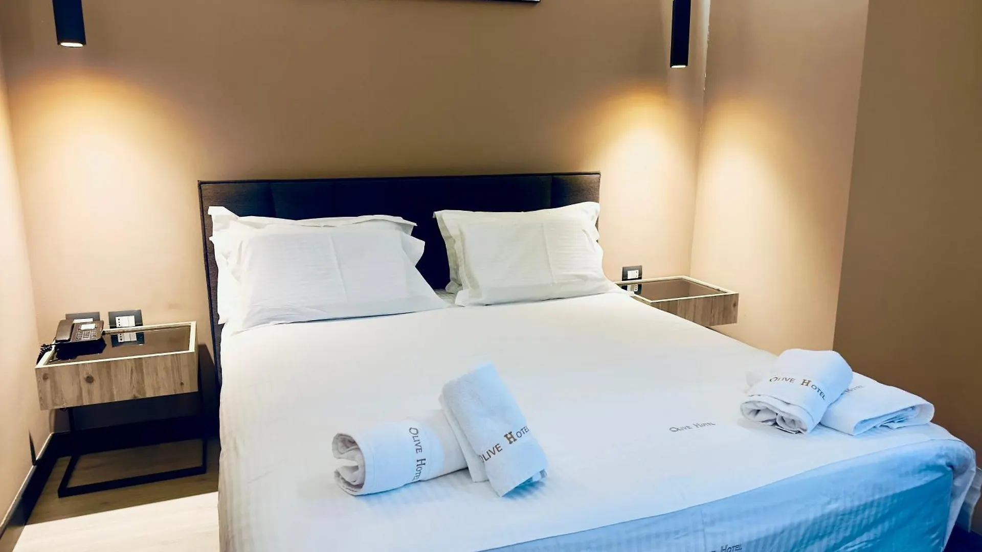 ****  Hotel Olive Vlorë Albánie
