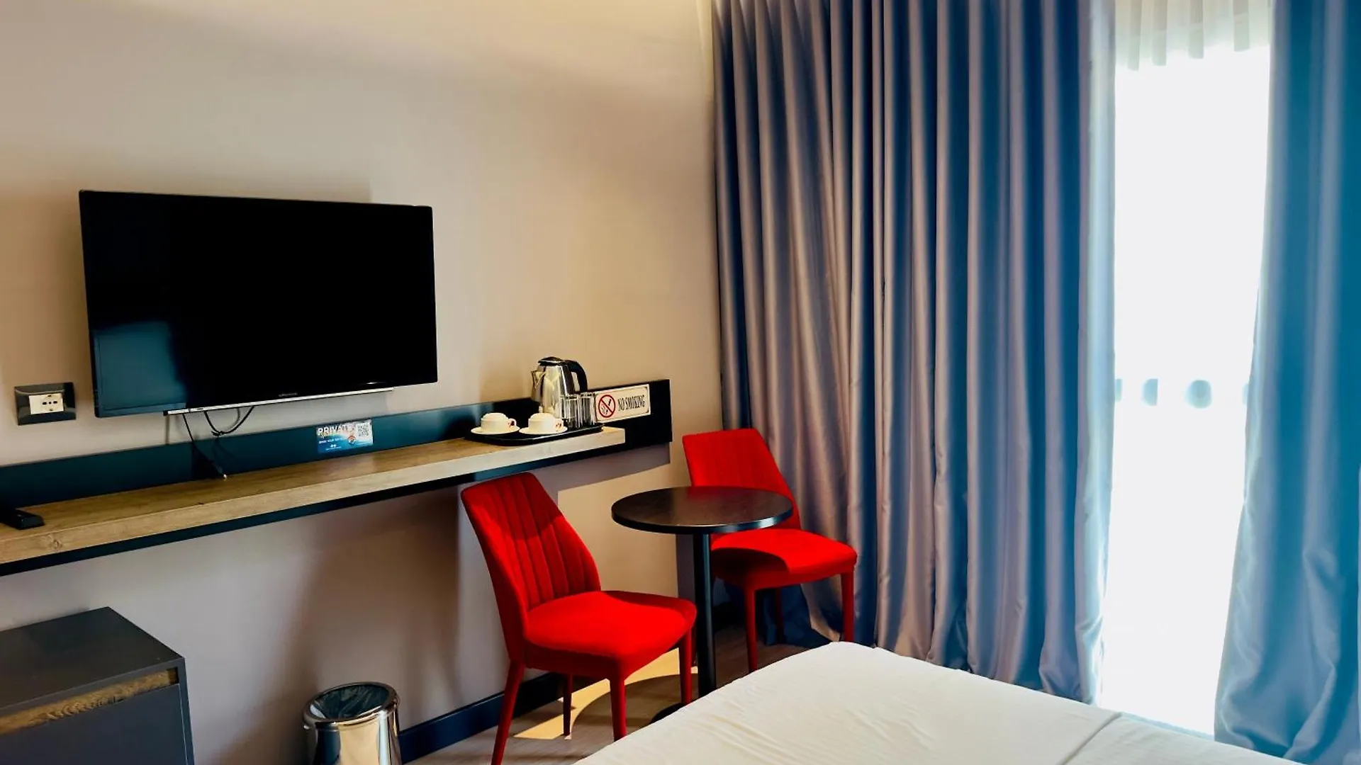 Hotel Olive Vlorë 4*,